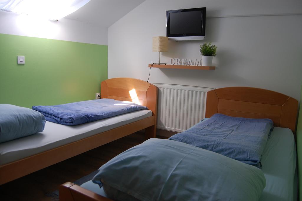 Rooms Hisa Divino Птуй Номер фото