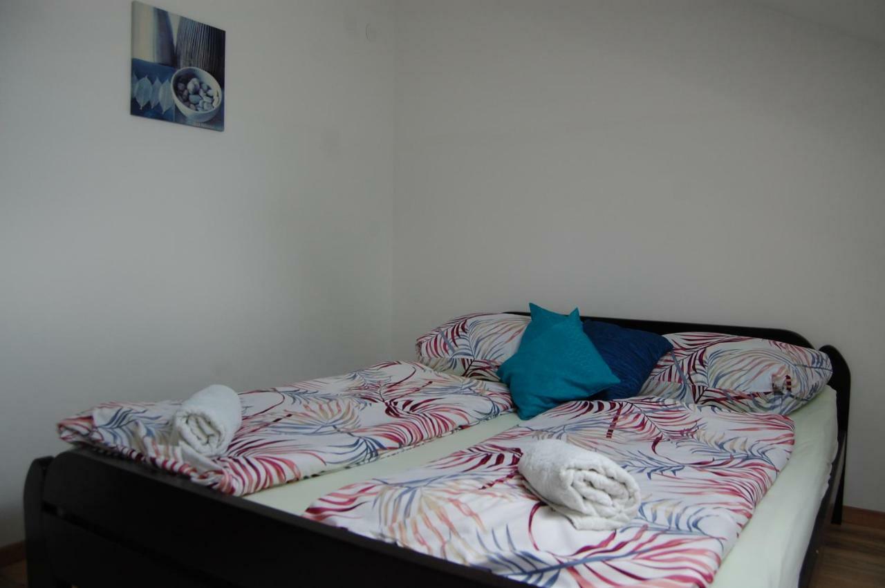 Rooms Hisa Divino Птуй Экстерьер фото